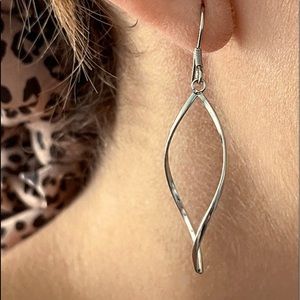 Adornia Drop Earrings- New-